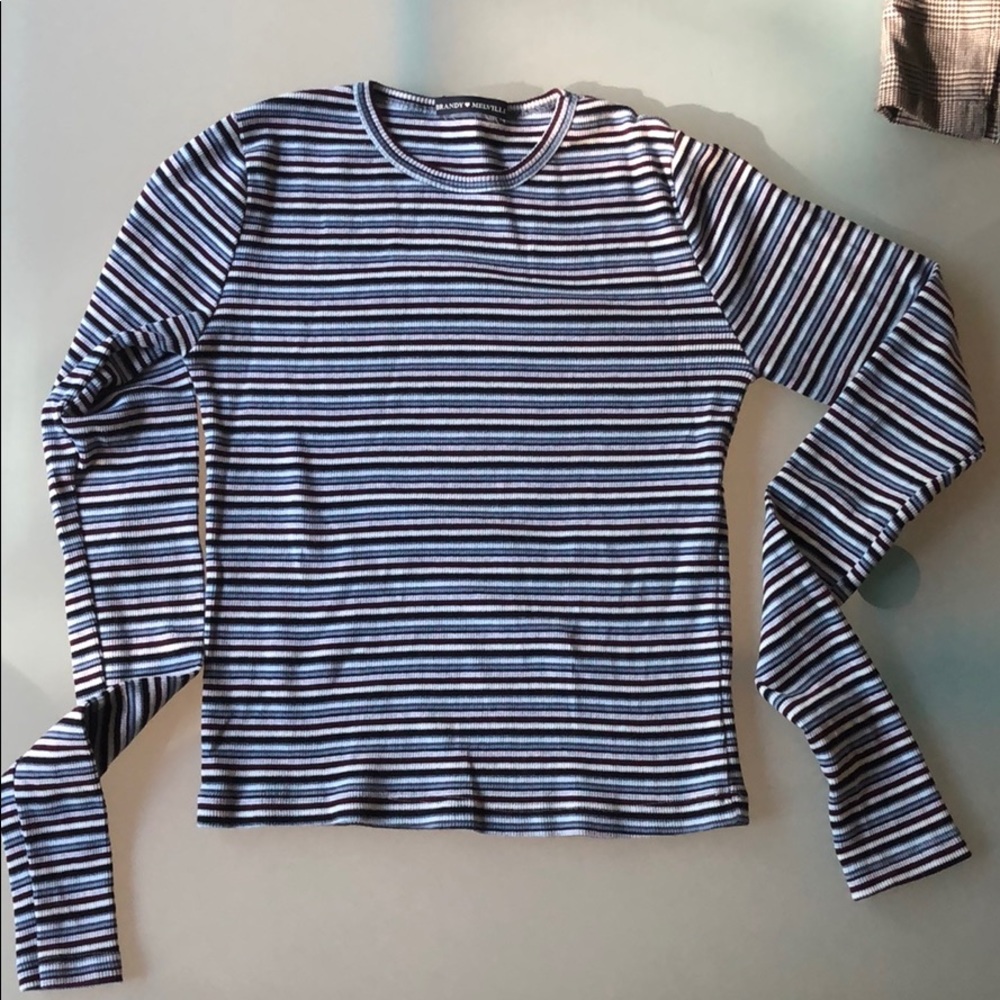 Brandy Melville t-shirt
